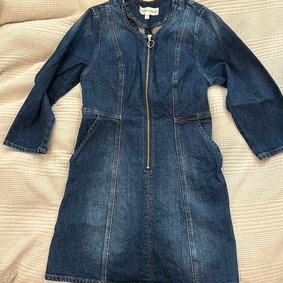 Denim Forum Jean Dress - Picture 1 of 3